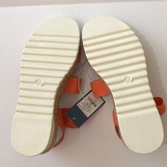 Universal Thread Strappy Sandals - Picture 3 of 3